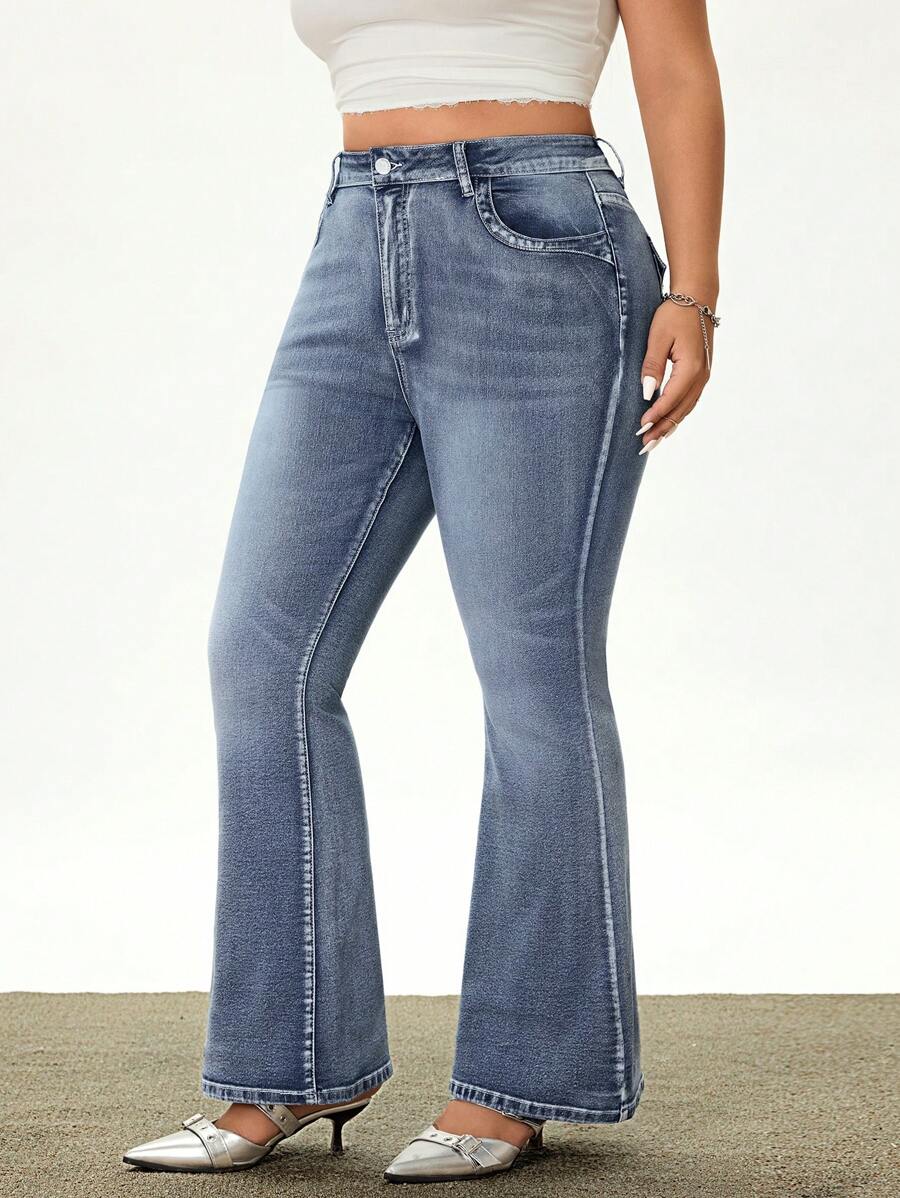 SHEIN EZwear Plus Size Women Pockets Flared Casual Versatile Jeans - Blue - View 1