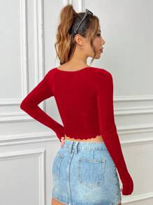 SHEIN EZwear 春季樱桃红波浪边方领不对称下摆短款长袖修身T恤 - 玫瑰紅 - 查看 2