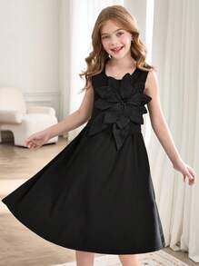 SHEIN Conjunto de top de tirantes y falda con decoración floral 3D para niñas preadolescentes, elegante y lindo atuendo para fiestas, salidas, ir al trabajo o la escuela - Negro - Ver 4