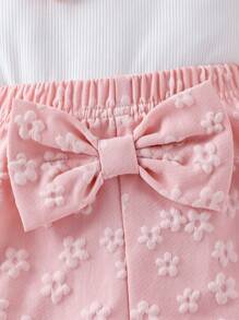 Baby Girls Cute Stylish Asymmetrical Shoulder Floral Decor Top With Pair Of Pink Bow Elastic Waist Shorts Set, Summer-Autumn Baby Girl Clothes Baby Girl Summer Clothes Baby Girl Shorts Set Toddler Girl Summer Outfit 2 Piece Baby Girl Set