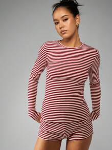 MISSGUIDED Ensemble de vêtements de détente côtelés rayés rétro, Top à manches courtes, short taille haute. Tenue décontractée et confortable pour les vacances, les stations balnéaires. Idéal pour Noël - Rouge et Blanc - Voir 6