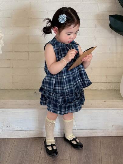 Dazy Kids 2pcs Baby Girl Gingham Round Neck Bow Decor Sleeveless Shirt & Skirt Set, Summer Toddler Girls Clothes