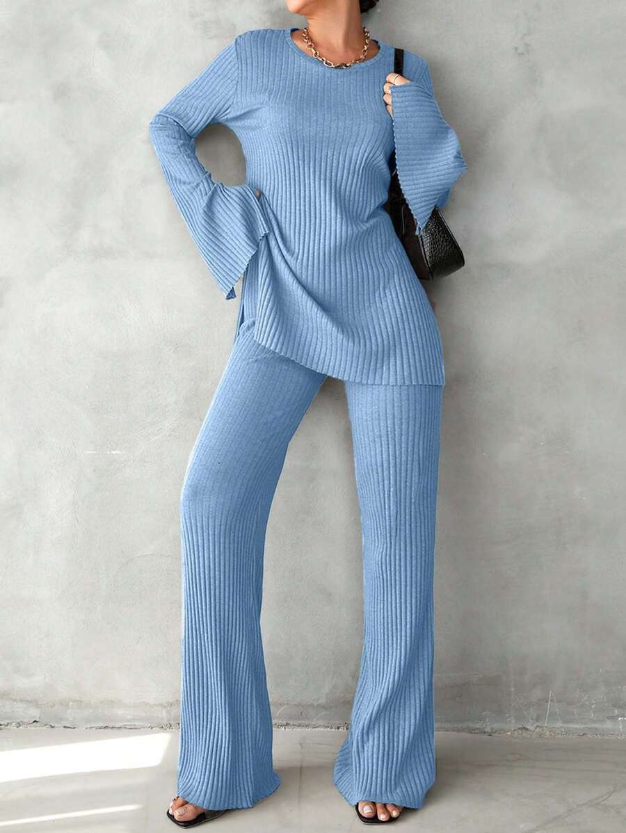 RueChic 2pcs/Set Women Casual Solid Color Bell-Sleeve Top & Pants - Baby Blue - View 1