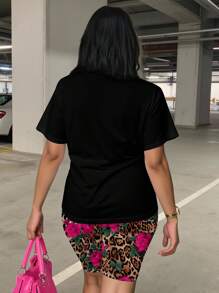 Slaydiva 2 Pieces Plus Size Casual Loose Rose & Leopard Lip Graphic Print Round Neck Short Sleeve T-Shirt And Leopard Print Shorts Set, Suitable For Summer Sets For Women Casual,Holiday Outfits - Hot Pink - View 4