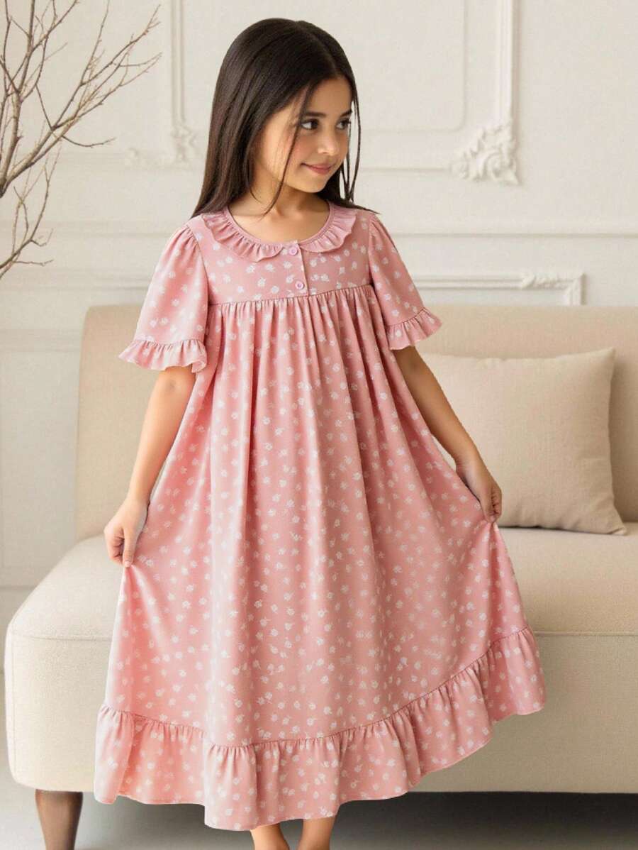 SHEIN Tween Girl Korean Style Simplistic Ditsy Floral Pattern Ruffle Trim Half Placket Round Neck Short Sleeve Loose Comfy Casual Nightgown - Baby Pink - View 1