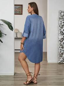 Đầm denim cổ chữ V tay cuộn viền cong cỡ lớn cho nữ - Rửa trung bình - Xem 4