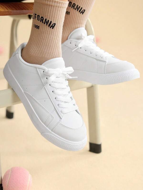 CUCCOO EASI Women's Comfortable Thick Sole Slip-On Skate Shoes, Fashionable White Color For Commuting And Casual Wear