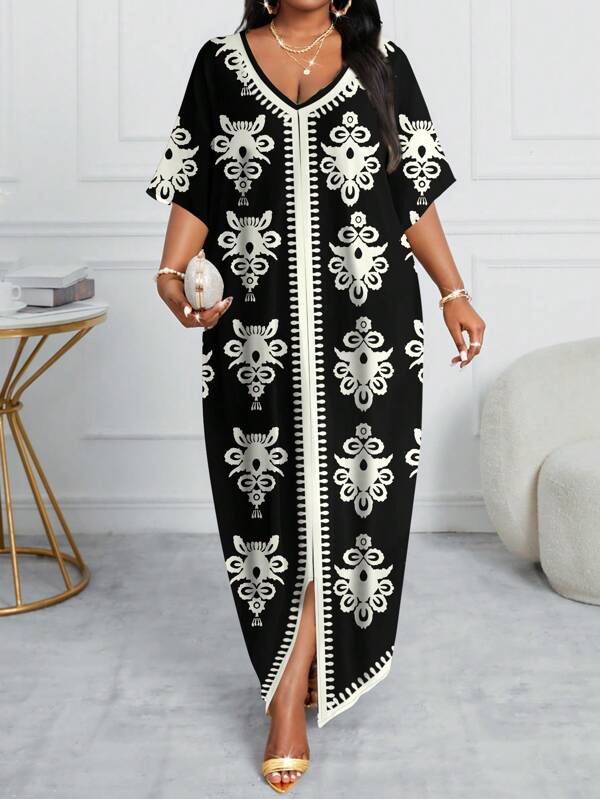 SHEIN Lady فستان صيفي أنيق بأكمام قصيرة وياقة على شكل حرف V مع نقشة عامة للمقاسات الكبيرة