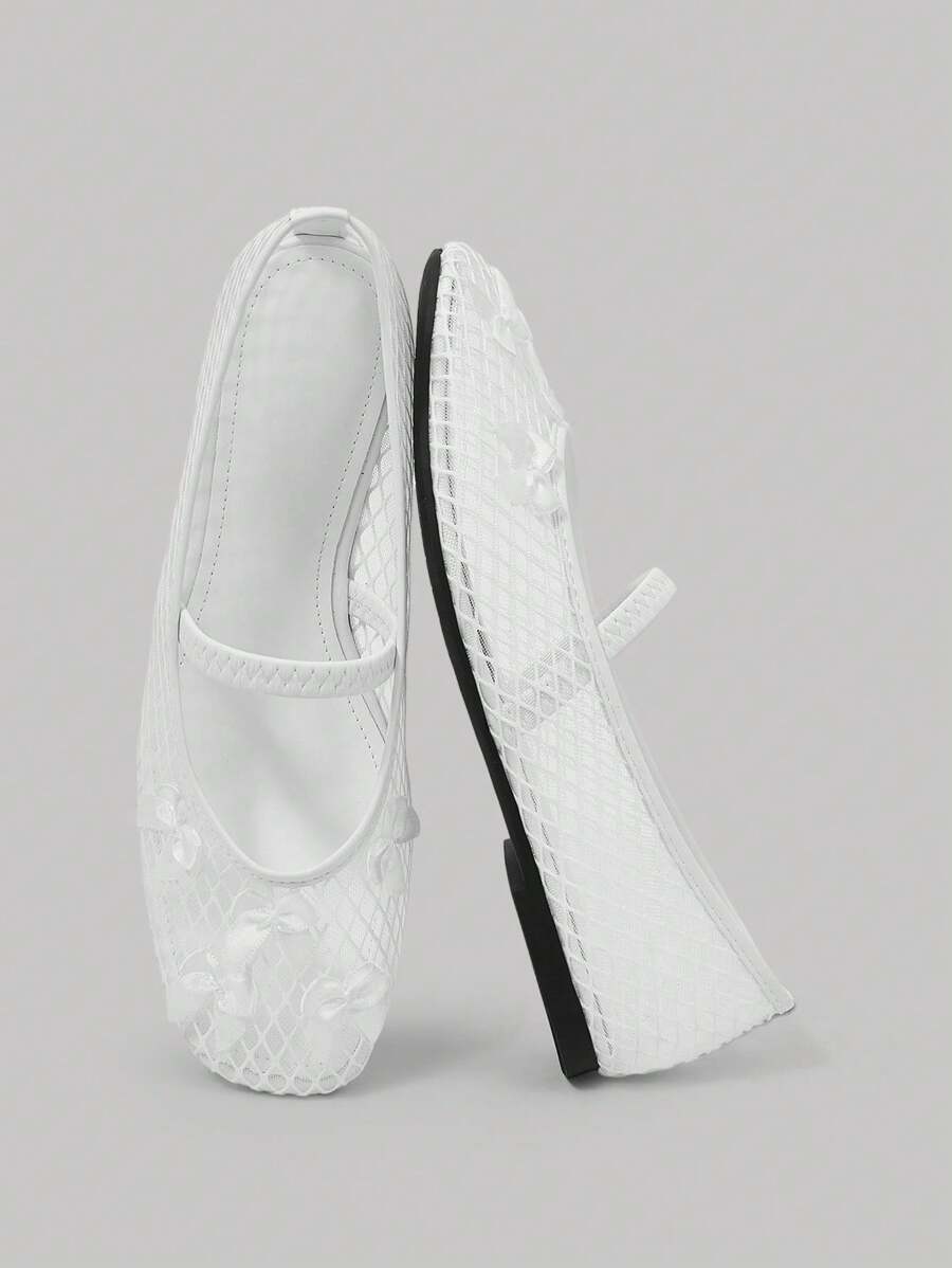 SheIn MOD 女士白色圆头柔软玛丽珍网眼透气蝴蝶结平底乐福鞋 - 白色 - 查看 1