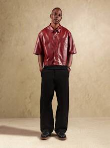 SUMWON Camisa de botones de manga corta de lujo con estampado de cocodrilo de piel sintética, moda de estilo callejero para otoño e invierno, prenda de declaración