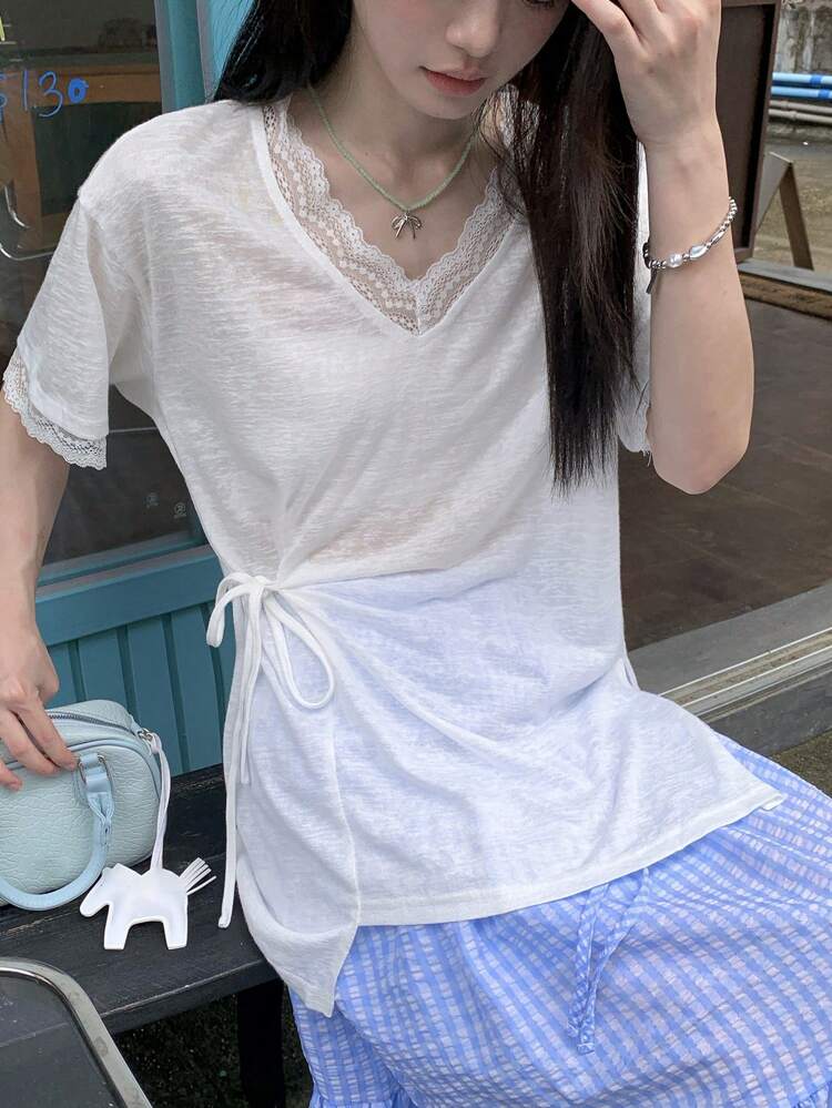 Women's Lace Patchwork Short Sleeve T-Shirt With Design Split Bottom, Casual Urban Style For Summer