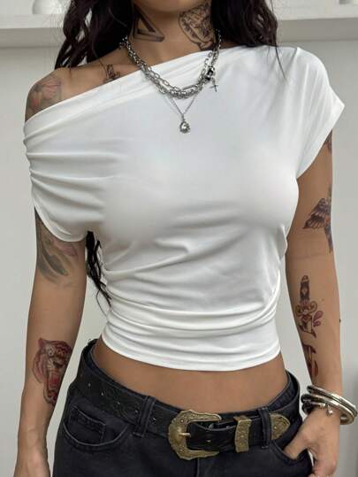 Coolane Camiseta de cuello asimétrico de cáscara de vaca blanca, de tela elástica y cómoda, con un diseño minimalista, vintage y casual de moda callejera de verano para mujeres