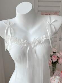 PetitDoll 2件套蕾丝和网眼透视性感A字型内衣睡袍套装，适合外出穿着