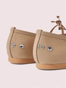 CUCCOO DOLLMOD أحذية أنيقة مريحة للنساء من نوع مري جين بتصميم قدم لوز مستديرة، بتزيين حزام من الشبكة والراين ستون مع فيونكة، تصميم مع تهوية جيدة