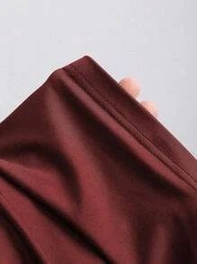 Sweetra 女式春夏新款露肩绿色纯色柔软面料性感通勤日常穿着金色装饰上衣 - 酒紅色 - 查看 5