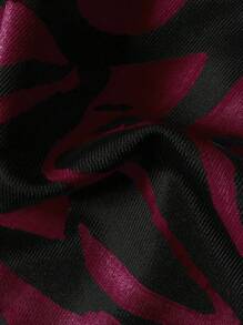 Swim Vcay 春假 2 件套夏季假期随机动物印花上衣配金色装饰和高腰比基尼泳裤性感泳衣套装