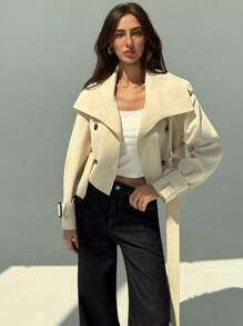 Aloruh 新款卡其色百搭短款风衣，收腰设计，双排扣可拆卸斗篷设计，秋冬复古时尚 - 卡其色 - 查看 6