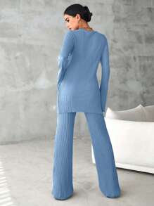 RueChic 2pcs/Set Women Casual Solid Color Bell-Sleeve Top & Pants - Baby Blue - View 2