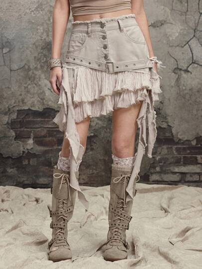 Grunge Punk تنورة ميني جينز نسائية مصممة بلمسات متداعية وكشكشة ونقشات وصفيحات