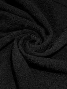 SHEIN Essnce Plus Size Women's Spring And Summer Fashion Casual Comfortable Daily Sleeveless Waist Black Short Dress,Y2k Clothes,Street Wear,Going Out Outfits,Cruise Women Outfits,Curve Cute Dress,Homecoming Dress,Back To School