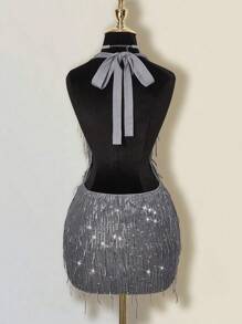 SHEIN ICON Vestido mini ceñido con escote profundo en la espalda, adornos de flecos y lentejuelas, y atar en el cuello para mujer - Gris - Ver 2