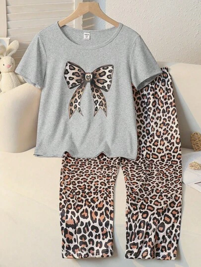SHEIN 两件套豹纹蝴蝶结装饰圆领短袖上衣和豹纹长裤套装，适合少女的家居服豹纹睡衣套装