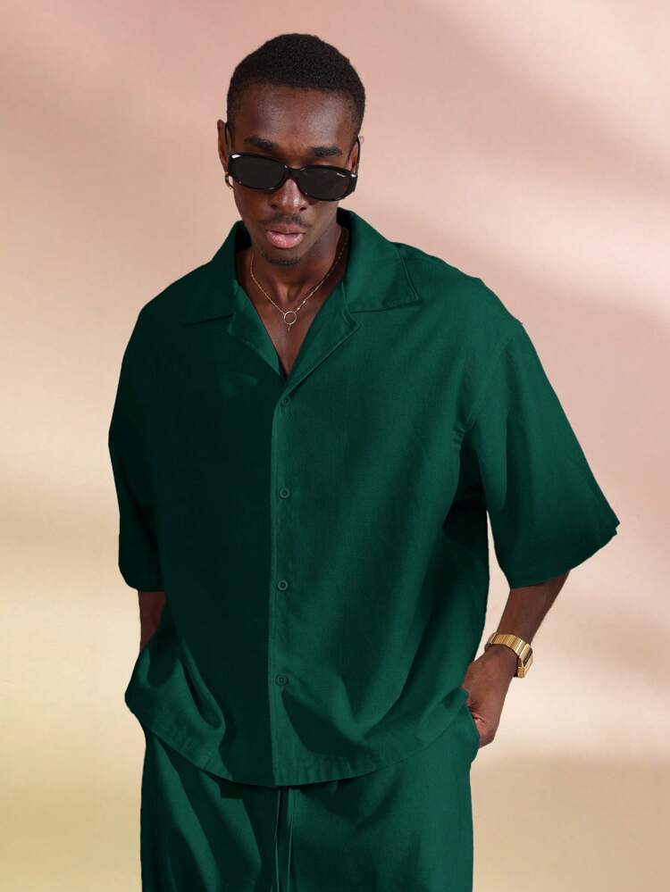 Camisa casual com botões e manga curta estilo linho