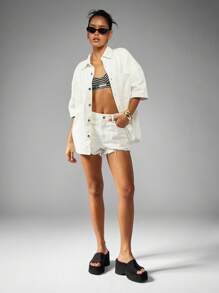 MISSGUIDED Camicia di jeans oversize con bottoni e maniche corte, ideale per l'estate, il resort, i festival e l'abbigliamento casual di tutti i giorni - Bianco - Visualizzare 3