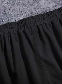 Manfinity Campus Court 男士休闲宽松抽绳短裤户外日常穿着男士街头潮流短裤黑色短裤男士街头潮流短裤男士黑色拉丁短裤