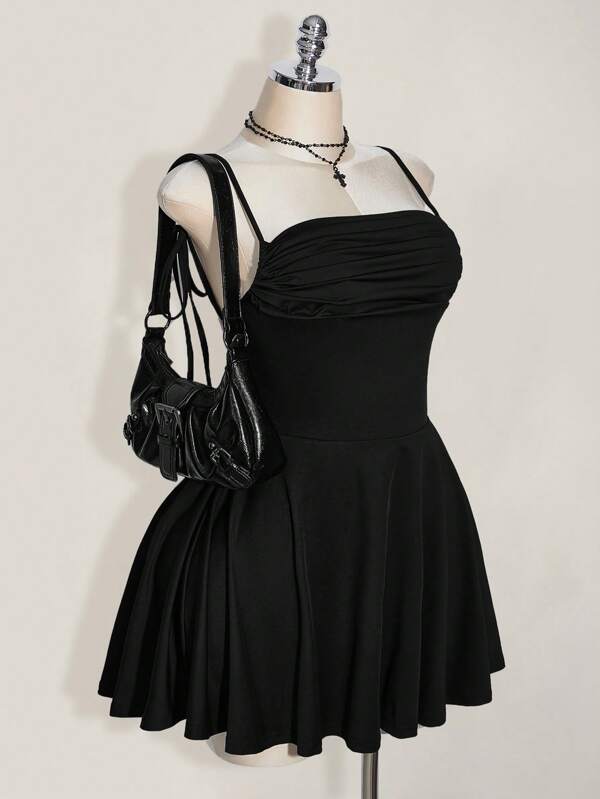 SHEIN ICON Vestido corto negro con la espalda abierta y sin respaldo para mujer talla grande