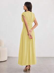Modelyn 女士优雅荷叶边下摆设计连衣裙，时尚魅力，春夏 - 淡黃色 - 查看 2