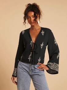 Travachic 深 V 领黑色梭织衬衫，喇叭袖，全身印花，女士波西米亚风上衣，前系带上衣，波西米亚风衬衫，前系带衬衫，适合度假、下午茶、婚礼季节、海滩邮轮度假、城市公路旅行度假、波西米亚风度假、音乐节、沙滩装、复活节、海滩，优雅女士上衣 - 黑色 - 查看 4