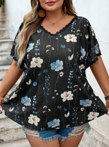 SHEIN CURVE+ Women's Plus Size Printed Lace Trimmed Summer T-Shirt Boho Vacation