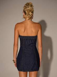 SHEIN Forever 21 女士露肩单排扣休闲牛仔连衣裙/休闲/复古/夏季牛仔/客装/基本款/西式/鸡尾酒会/办公室装/不对称纽扣/深水洗蓝色 - 深色水洗藍 - 查看 2