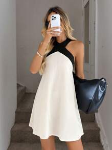 Vestido mini casual de mujer con cuello halter anudado, sin mangas, con bloques de color. Vestido versátil y ajustado para uso diario en verano - Albaricoque - Ver 6
