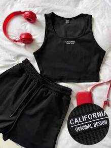 SHEIN EZwear Completo sportivo casual, composto da canotta crop aderente con toppe ricamata "California" e pantaloncini con laccetto, set da 2 pezzi, adatto per attività sportive estive da donna
