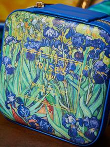 SHEIN Touch of Art 1 件装鸢尾花图案 PU 皮革便携式旅行首饰收纳盒，配有 3 个项链挂钩、戒指收纳隔层和其他收纳隔层，适合居家收纳、旅行、通勤使用，适合女性、女孩、青少年，文森特·梵高风格，艺术气息浓郁，优雅别致，适合夏季、春季、海滩、度假等场合。 - 藍色 - 查看 4