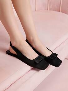 CUCCOO DOLLMOD 女士缎面蝴蝶结绑带方头平底芭蕾鞋，黑色