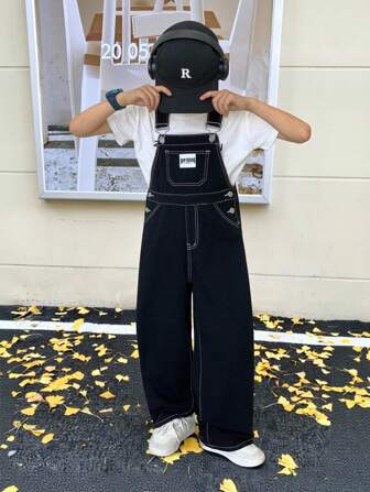SHEIN Tween Boy Fashion Casual Y2k Old Money Leuke patchdetails Zwart-wit contrasterend stikselontwerp Zwarte losse comfortabele en ademende denim overalls Jeans voor kinderkleding Jongenskostuum Dagelijkse kleding en kinderen Zomer- en lente-rave-outfits Festival- en strandoutfits Kleding