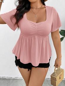 SHEIN Frenchy Top/Camiseta de manga corta con volantes en el bajo, de estilo bohemio/boho, en unicolor, para mujer de talla grande - Rosa Pálido - Ver 1