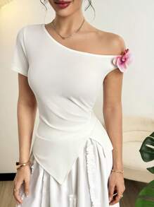 Modelyn Women's Elegant Asymmetrical Floral Decorated Asymmetrical Neck Asymmetrical Hem Short Sleeve T-Shirt - White - View 6