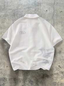 SHEIN 1 件青少年男孩休闲运动街头时尚白色翻领衬衫，纹理面料上有大字母图案，适合返校，适合生日派对、晚会、表演、婚礼、洗礼、开幕式，日常适合日常使用，适合上学，适合旅行，适合运动，适合春夏和秋季，适合白色上衣学校返校白色 T 恤 Y2k 上衣 - 白色 - 查看 4