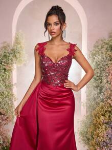 Glamrae Elegant Sequins Embroidered Contrast Satin Handmade 3D Embroidery Shoulder Strap Sheer Design Fishtail Formal Evening Gown For Women