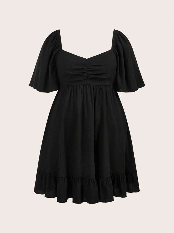 SHEIN BASICS Plus Size Solid Color Woven Sweetheart Collar Short Sleeve Casual Dress