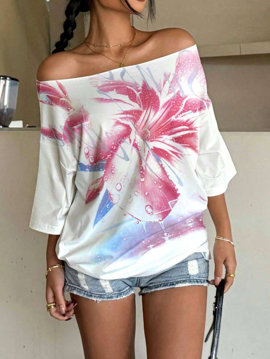 女式超大花朵露肩落肩T恤，全身图案印花，夏季