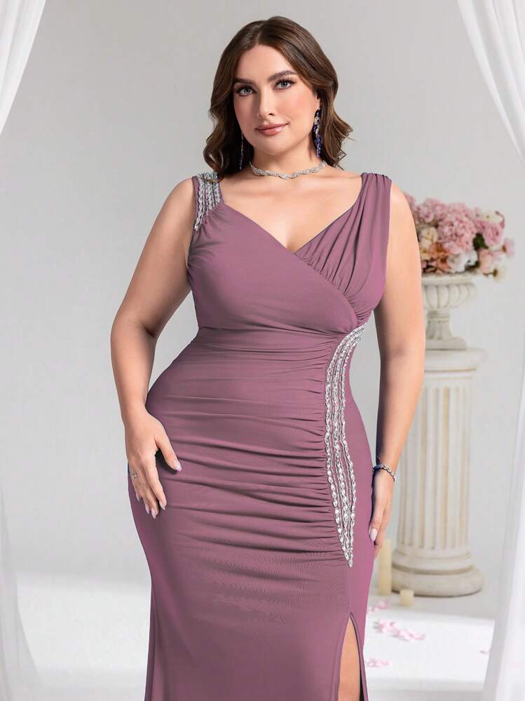 Coutiva Royal Solid Color Spaghetti Strap V-Neck Beaded Decor Side Slit Evening Dress - Pink - View 3