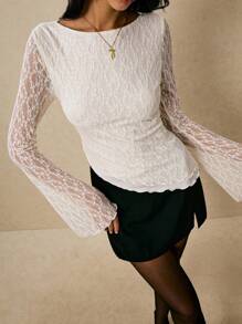 Poéselle 女士花卉蕾丝圆领喇叭袖荷叶边下摆时尚T恤 - 杏色 - 查看 6