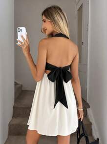 Vestido mini casual de mujer con cuello halter anudado, sin mangas, con bloques de color. Vestido versátil y ajustado para uso diario en verano - Albaricoque - Ver 5