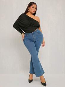 SHEIN X Phaith Montoya SHEIN SXY Blusa de hombros descubiertos elegante y sexy para mujer de talla grande, apta para uso diario - Negro - Ver 4
