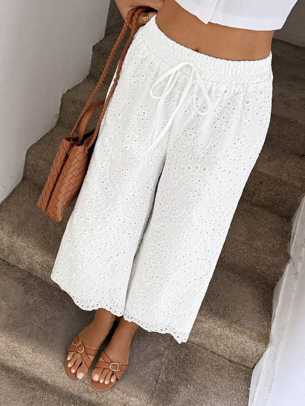 Easowa Women's Casual Eyelet Embroidery Cropped Pants, Suitable For Vacation And Outdoor, Spring/Summer Summer Outfits For Women Joggers Women Boho Chic Rave Outfit European Summer